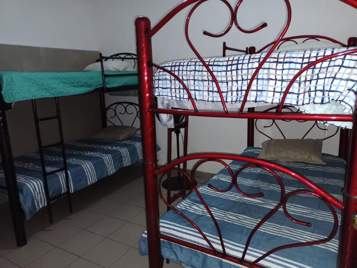 Bonita Casa Amueblada Para 12 Personas A 3 Kms Del Centro كويرنافاكا المظهر الخارجي الصورة
